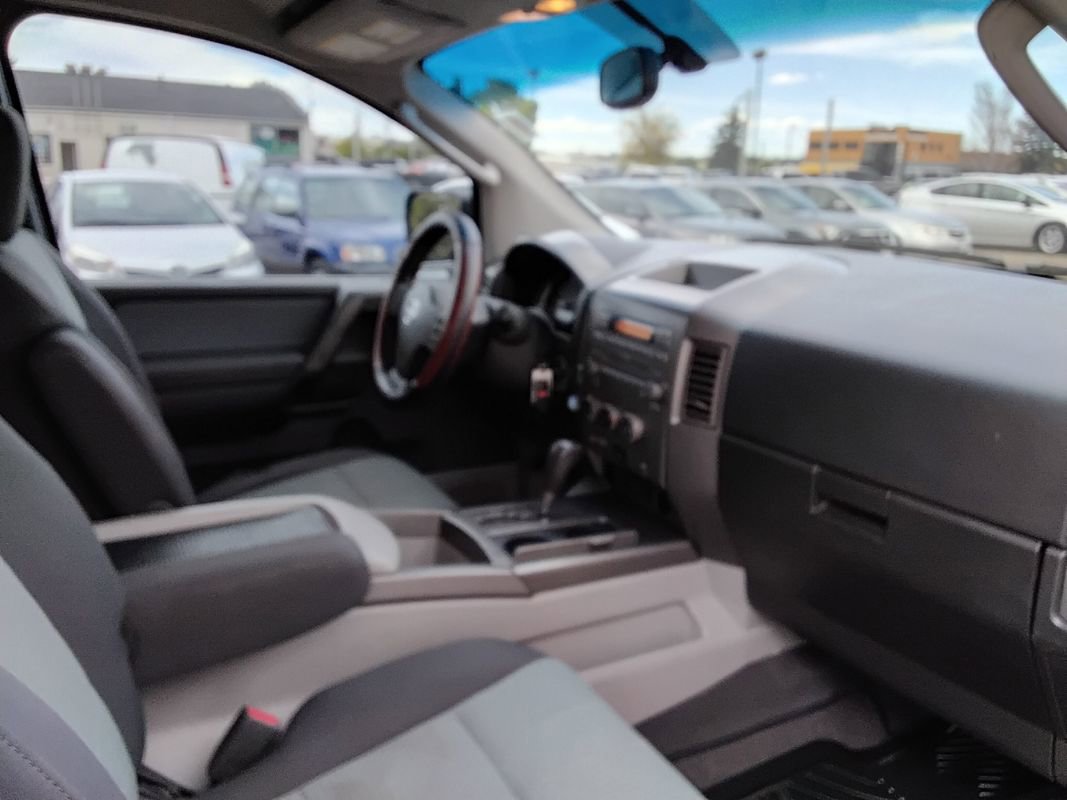 Used 2004 Nissan Titan SE AWD/4WD image 15