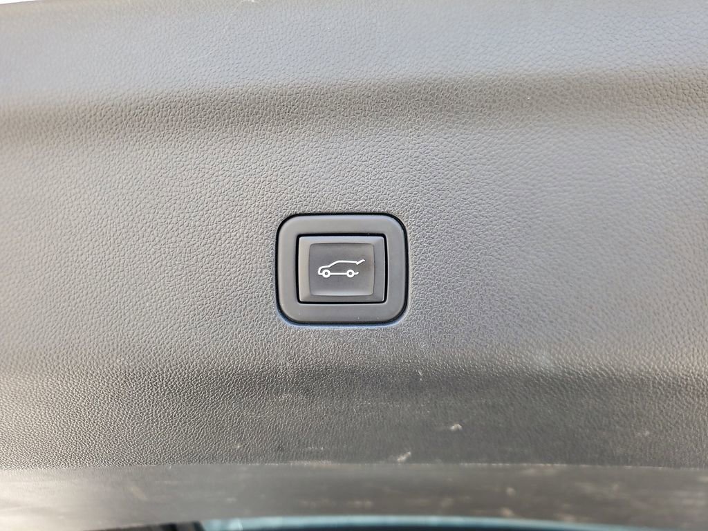 Used 2024 Chevrolet Tahoe LT image 7