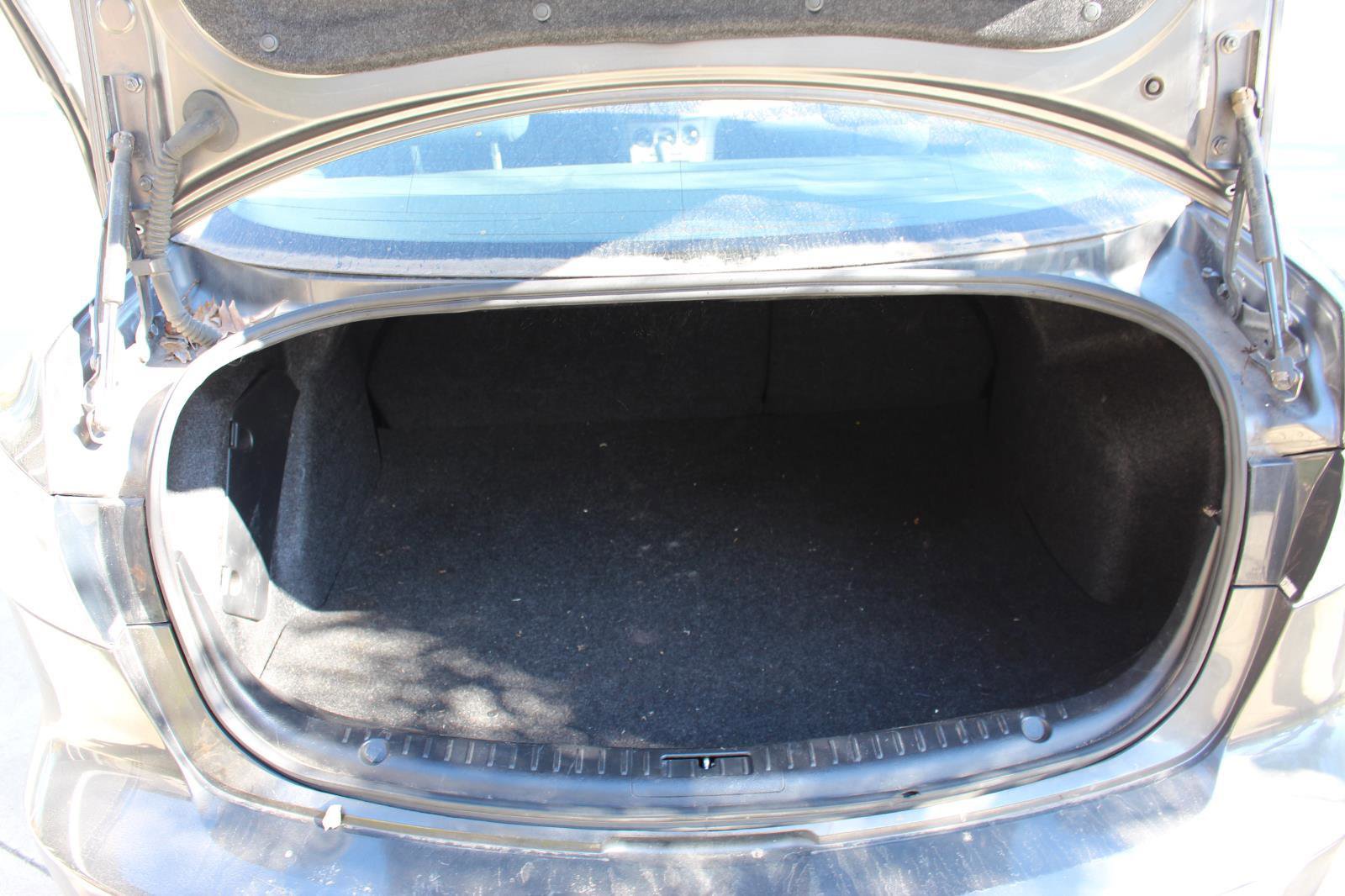 Used 2010 MAZDA MAZDA3 i Touring image 31