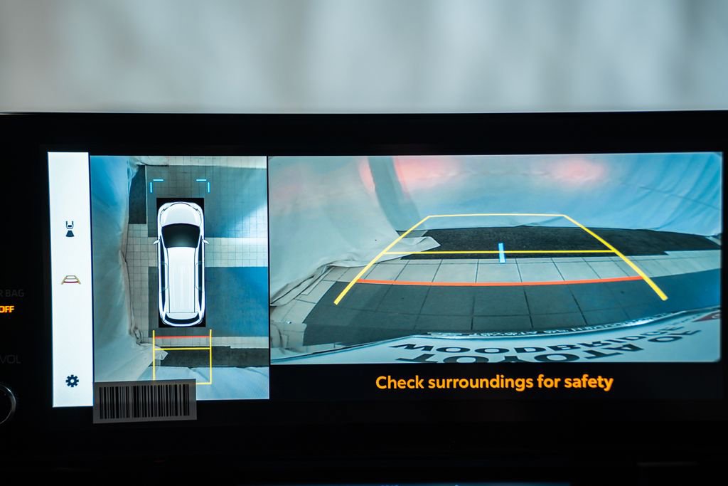 New 2026 Toyota Sienna Platinum image 49