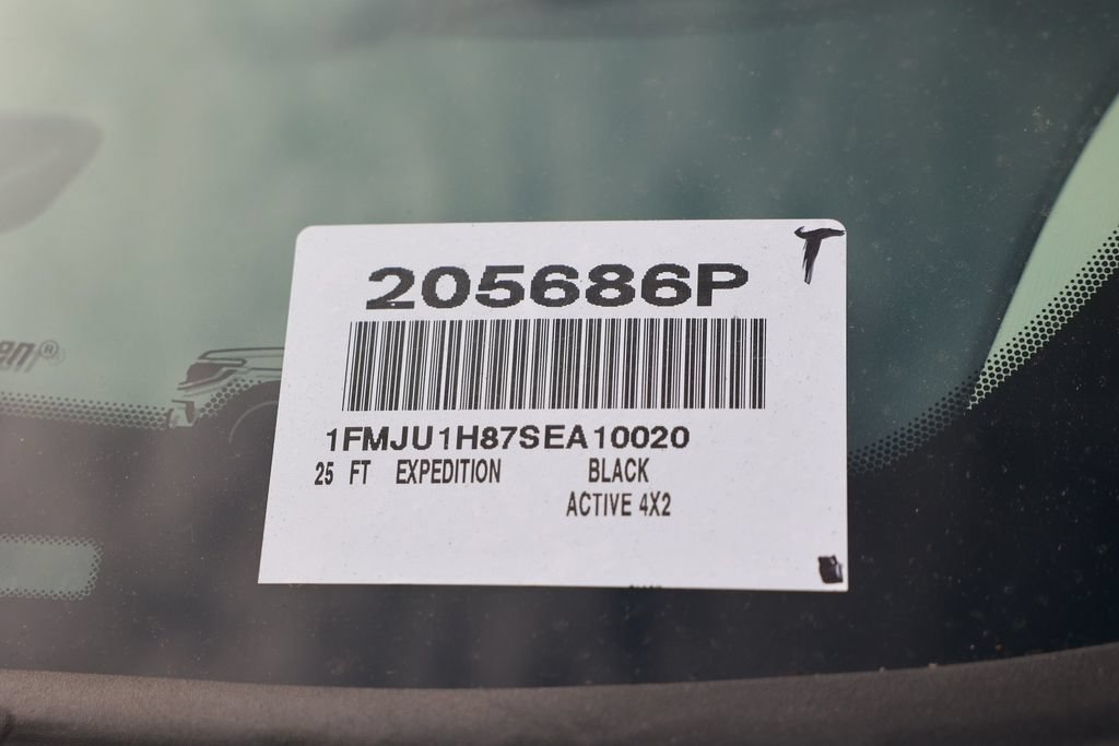 Used 2025 Ford Expedition Active RWD image 46