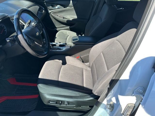 Used 2021 Chevrolet Malibu RS image 10