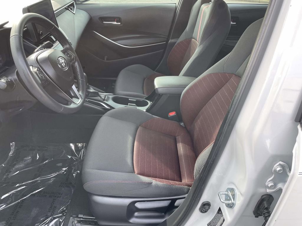 Used 2024 Toyota Corolla Sedan w/ SE Convenience Package image 29