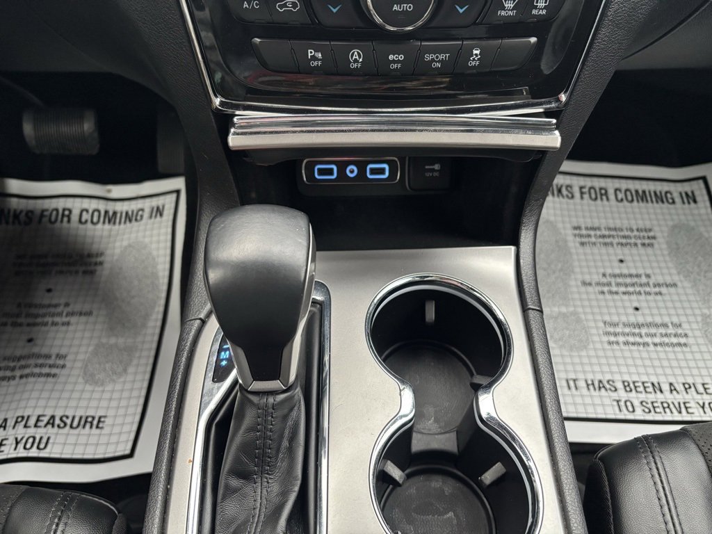 Used 2022 Jeep Grand Cherokee Laredo X image 16