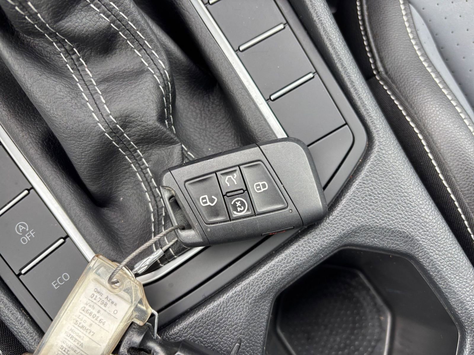 Used 2025 Volkswagen Jetta SE image 22