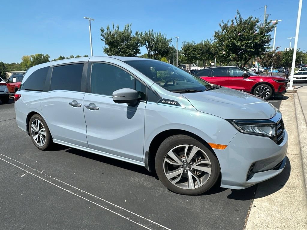 Used 2023 Honda Odyssey Touring image 3