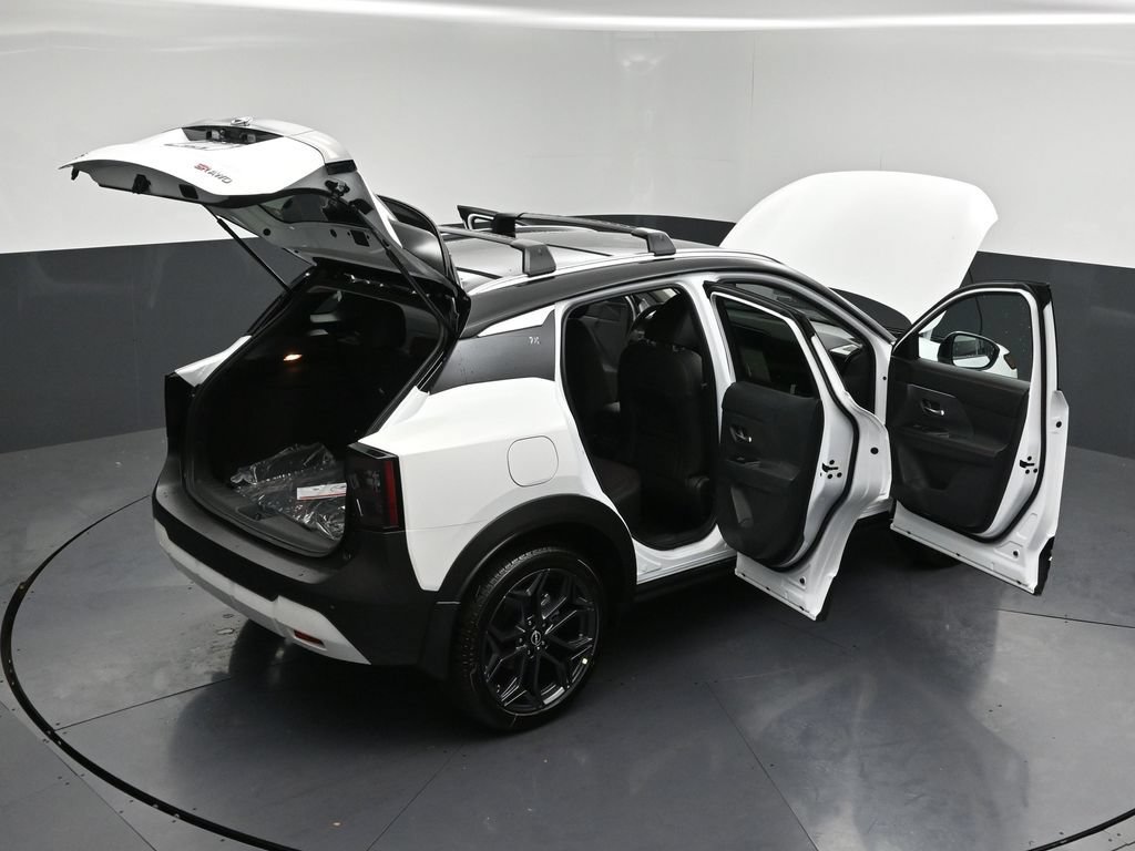 New 2026 Nissan Kicks SR w/ Cold Weather Package AWD/4WD image 32