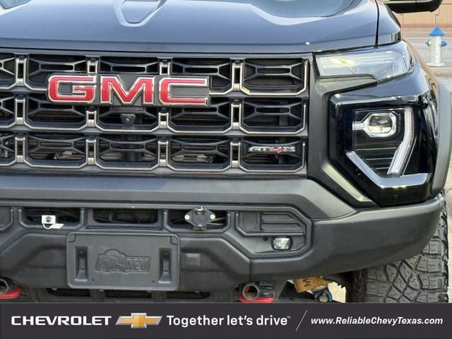 Used 2026 GMC Canyon AT4X w/ AT4X AEV Edition AWD/4WD image 4