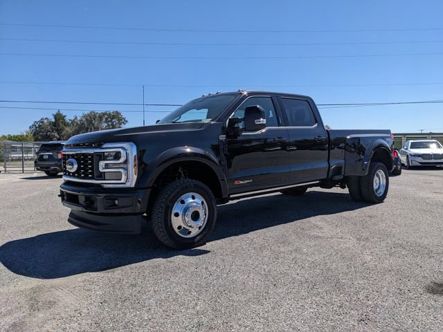 Used 2025 Ford F450 Platinum w/ FX4 Off-Road Package image 8
