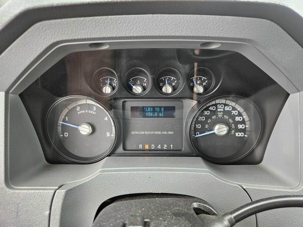 Used 2011 Ford F750 2WD Regular Cab Super Duty image 7