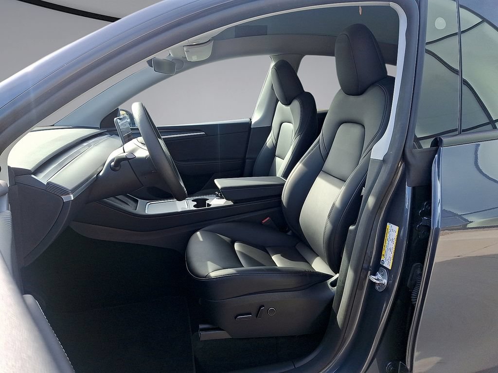 Used 2023 Tesla Model Y Long Range AWD/4WD image 17