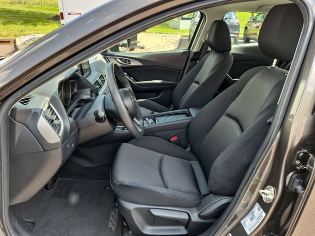 Used 2017 MAZDA MAZDA3 Sport FWD image 21