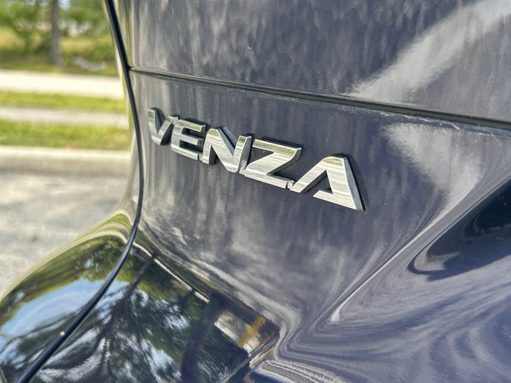 Used 2023 Toyota Venza XLE AWD/4WD image 37