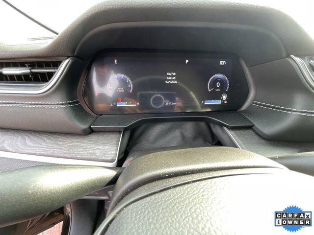 Used 2023 Jeep Grand Cherokee Limited w/ Luxury Tech Group II image 12