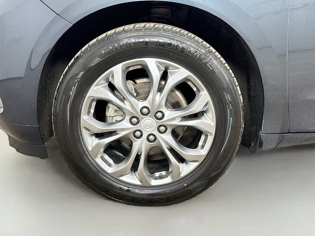 Used 2021 Buick Enclave Avenir w/ Avenir Technology Package AWD/4WD image 41