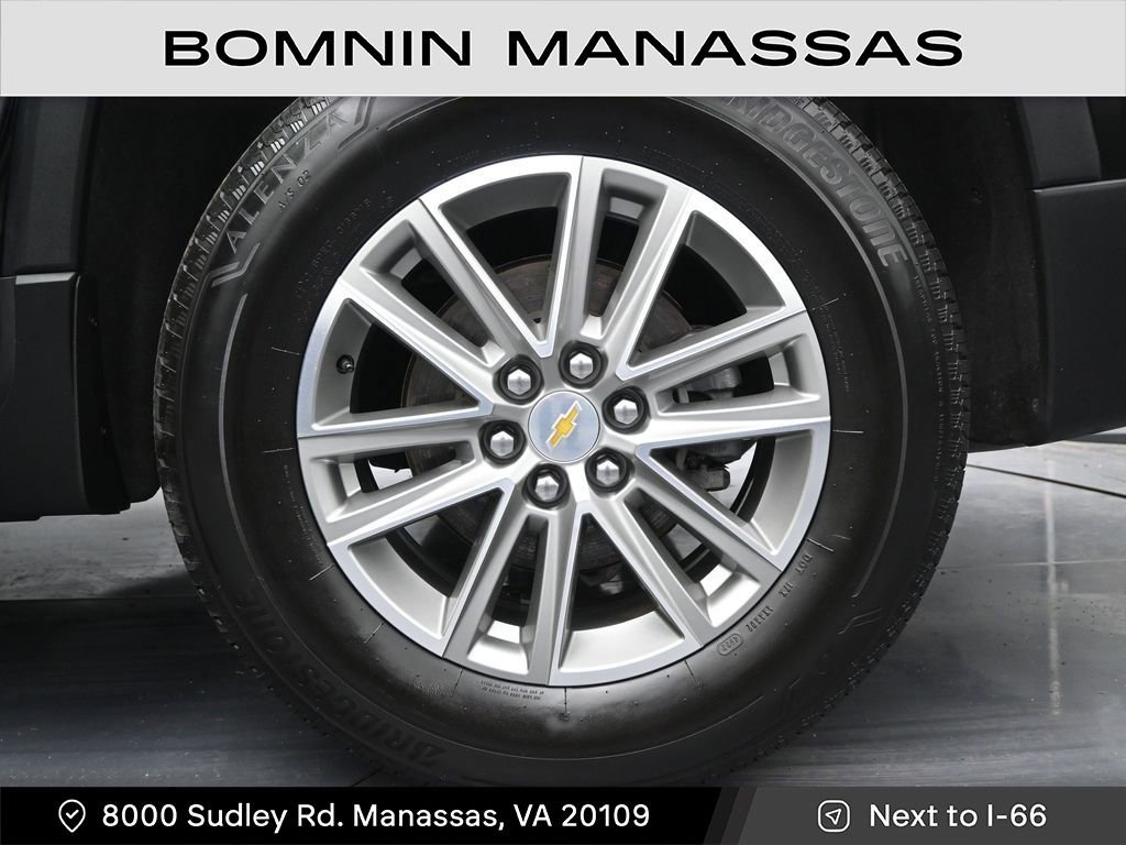 Used 2023 Chevrolet Traverse LT AWD/4WD image 14