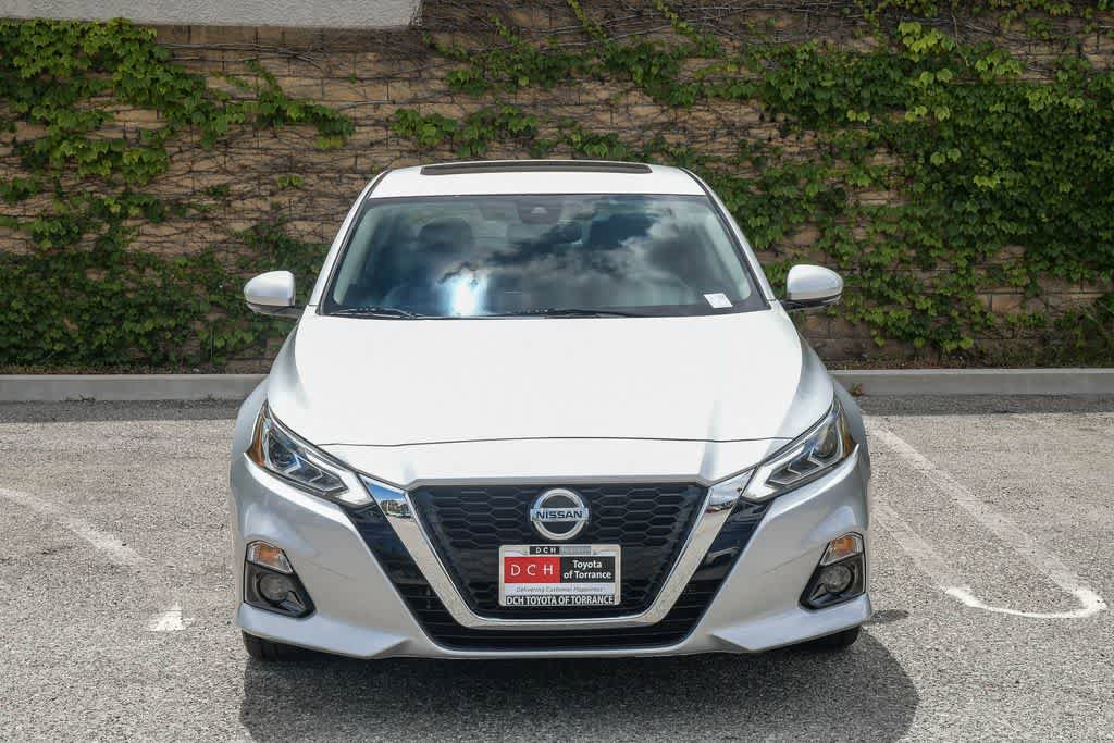 Used 2021 Nissan Altima 2.5 Platinum AWD/4WD image 2