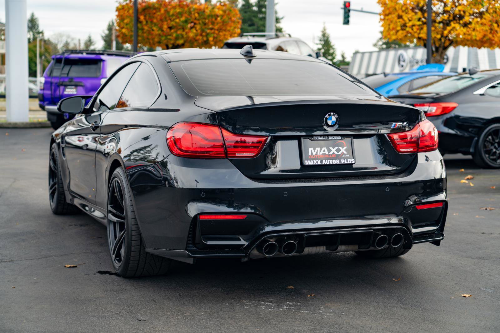 Used 2018 BMW M4 Coupe RWD image 7