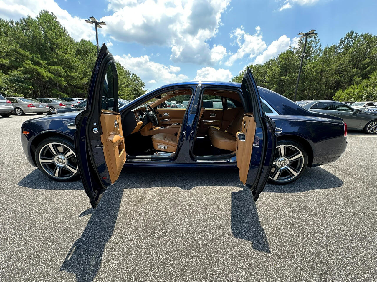 Used 2014 Rolls-Royce Ghost image 44