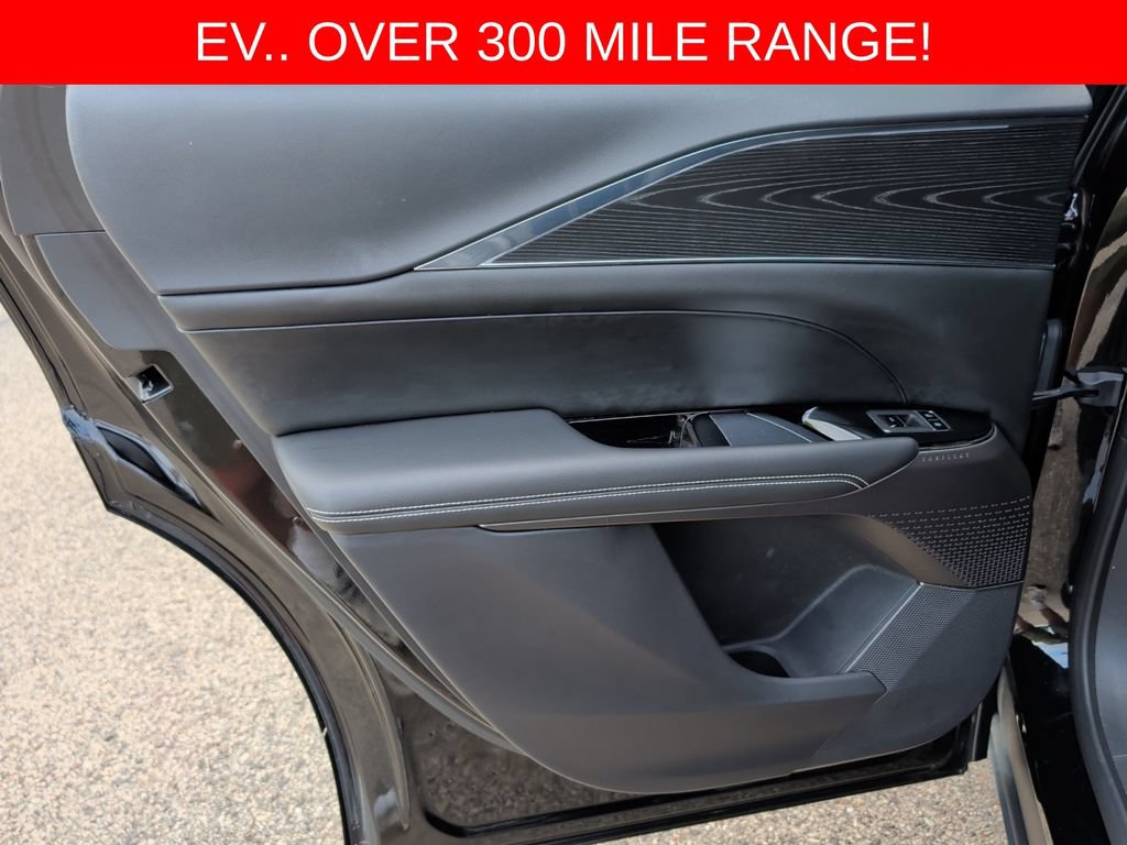 Used 2024 Cadillac Lyriq Luxury w/ LPO, Floor Liner Package AWD/4WD image 30