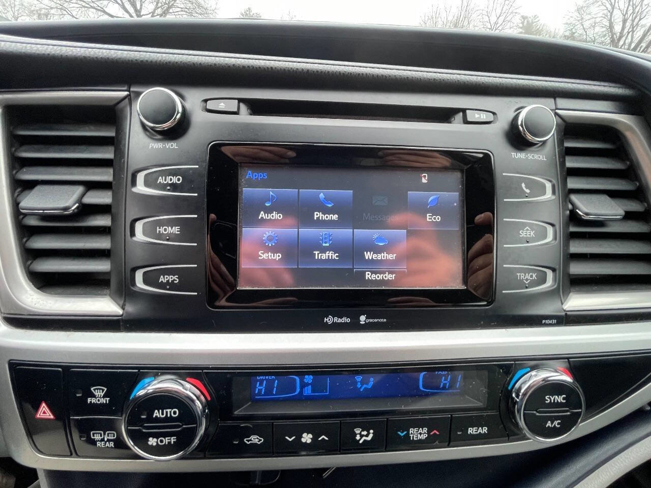 Used 2014 Toyota Highlander Plus AWD/4WD image 21