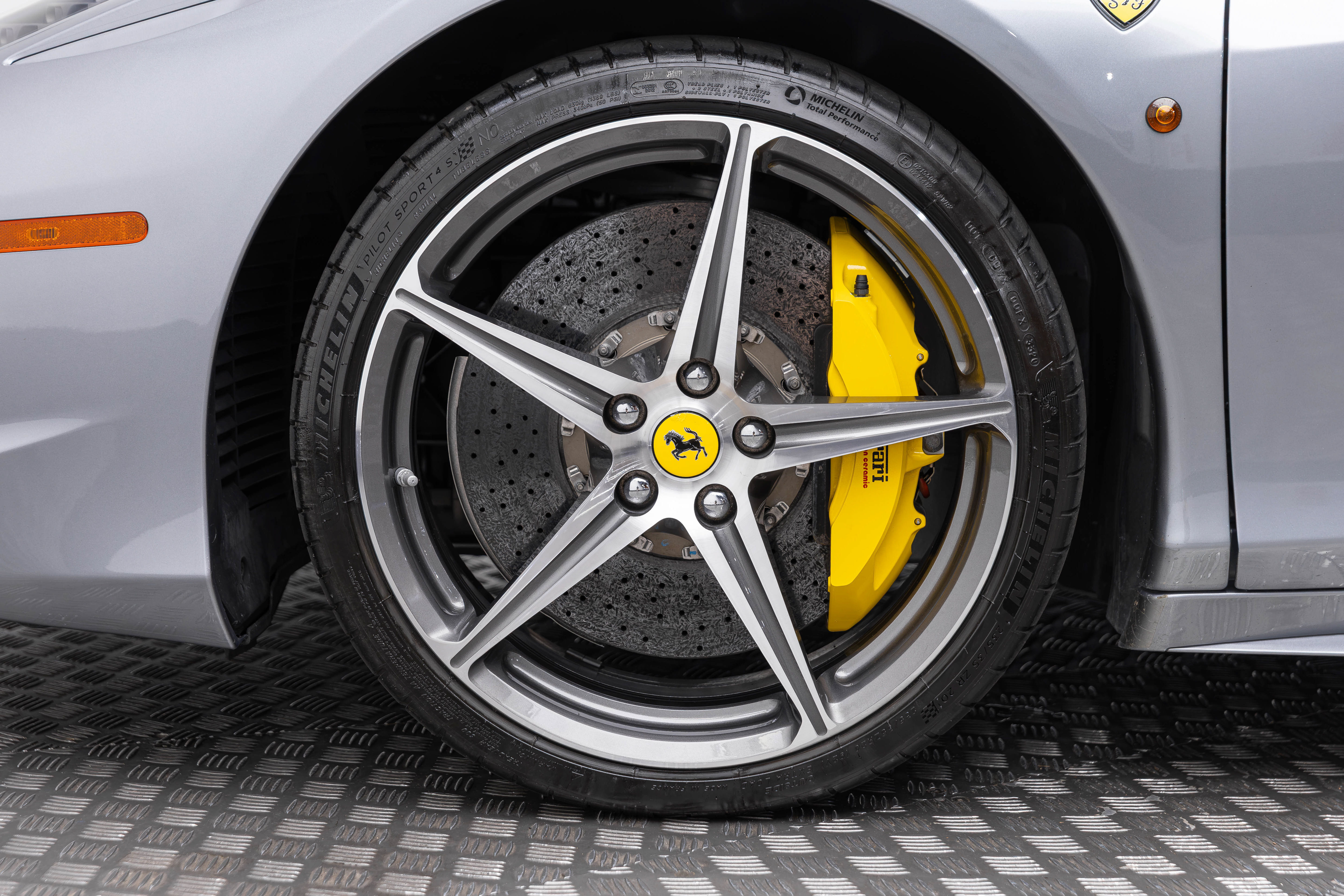 Certified 2013 Ferrari 458 Spider RWD image 52
