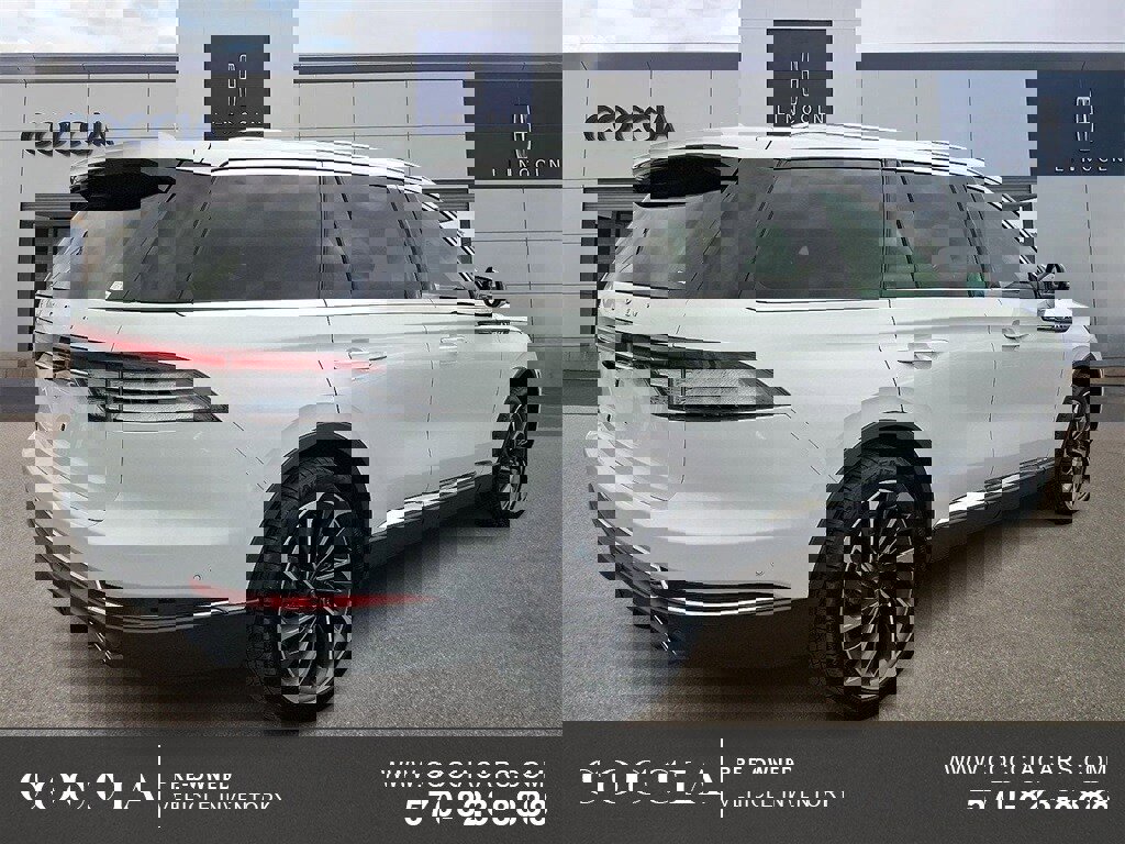 Used 2021 Lincoln Aviator Reserve w/ Equipment Group 202A image 4