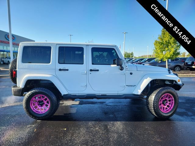 Used 2012 Jeep Wrangler Unlimited Rubicon w/ Dual Top Group image 9