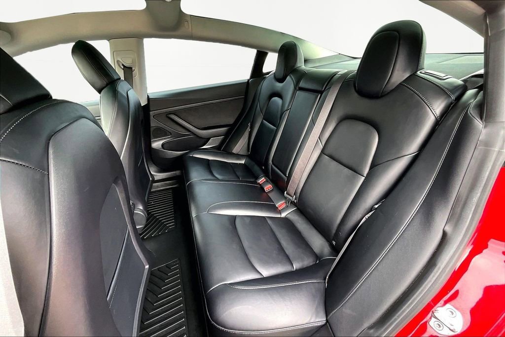 Used 2021 Tesla Model 3 Standard Range Plus image 26