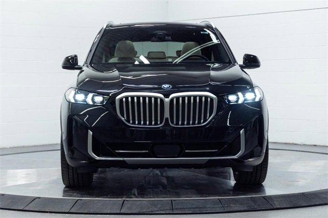 New 2026 BMW X5 xDrive50e w/ Climate Comfort Package image 7