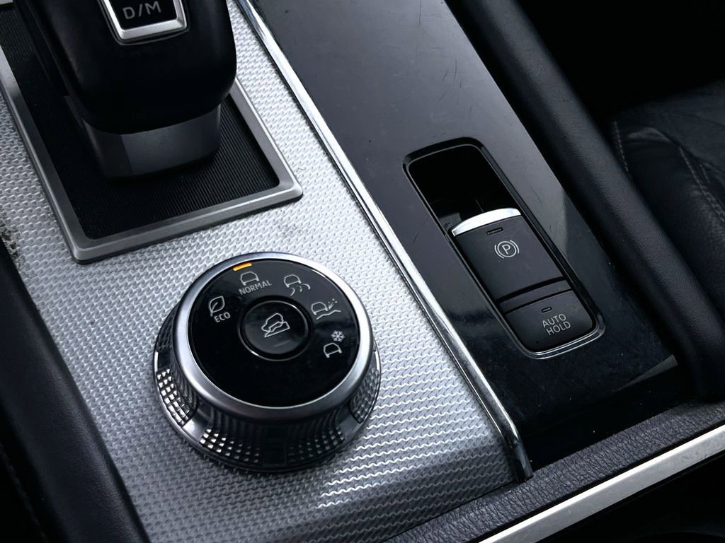 Used 2022 Mitsubishi Outlander SEL image 30