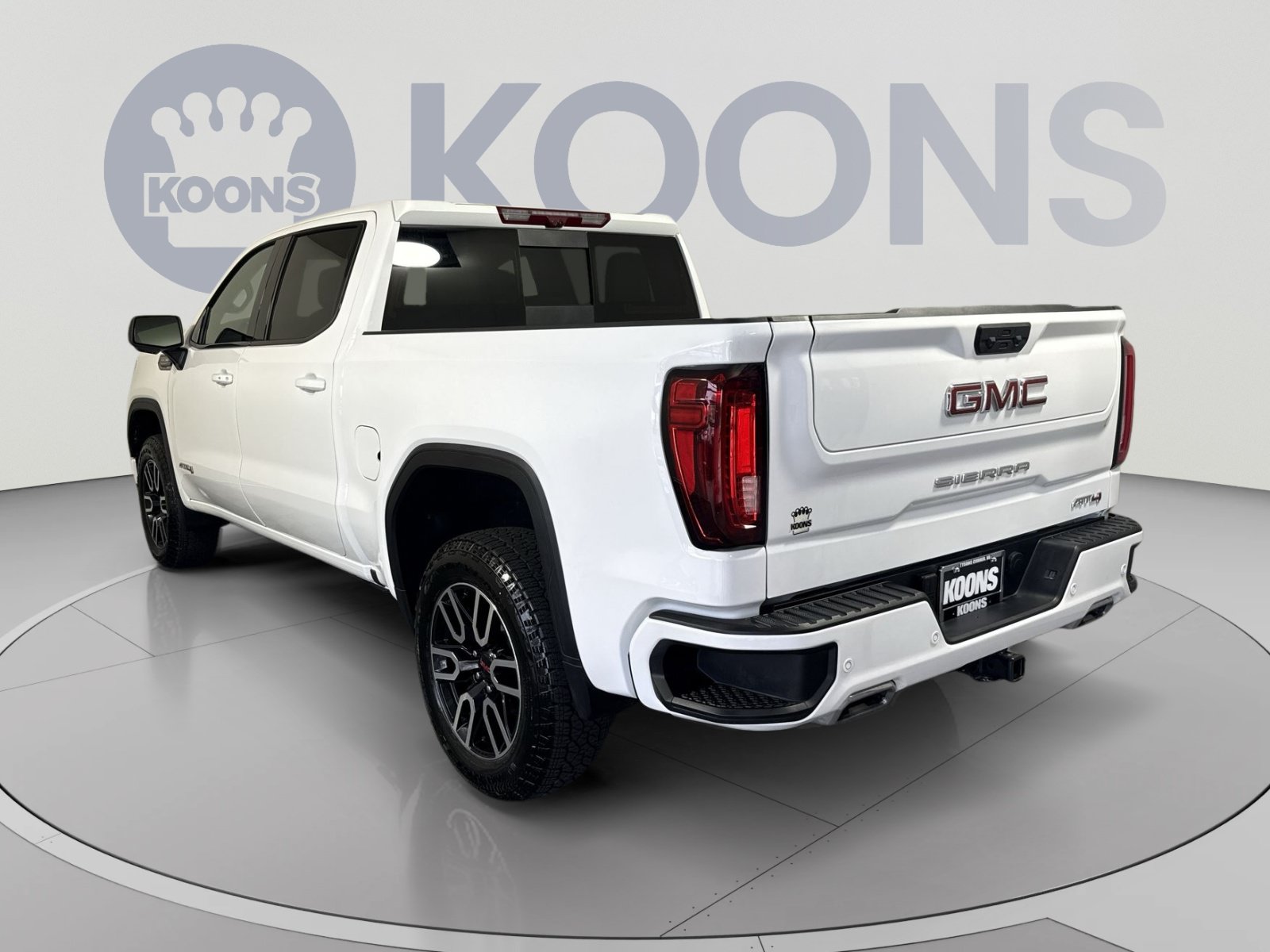 Used 2026 GMC Sierra 1500 AT4 w/ Technology Package AWD/4WD image 4