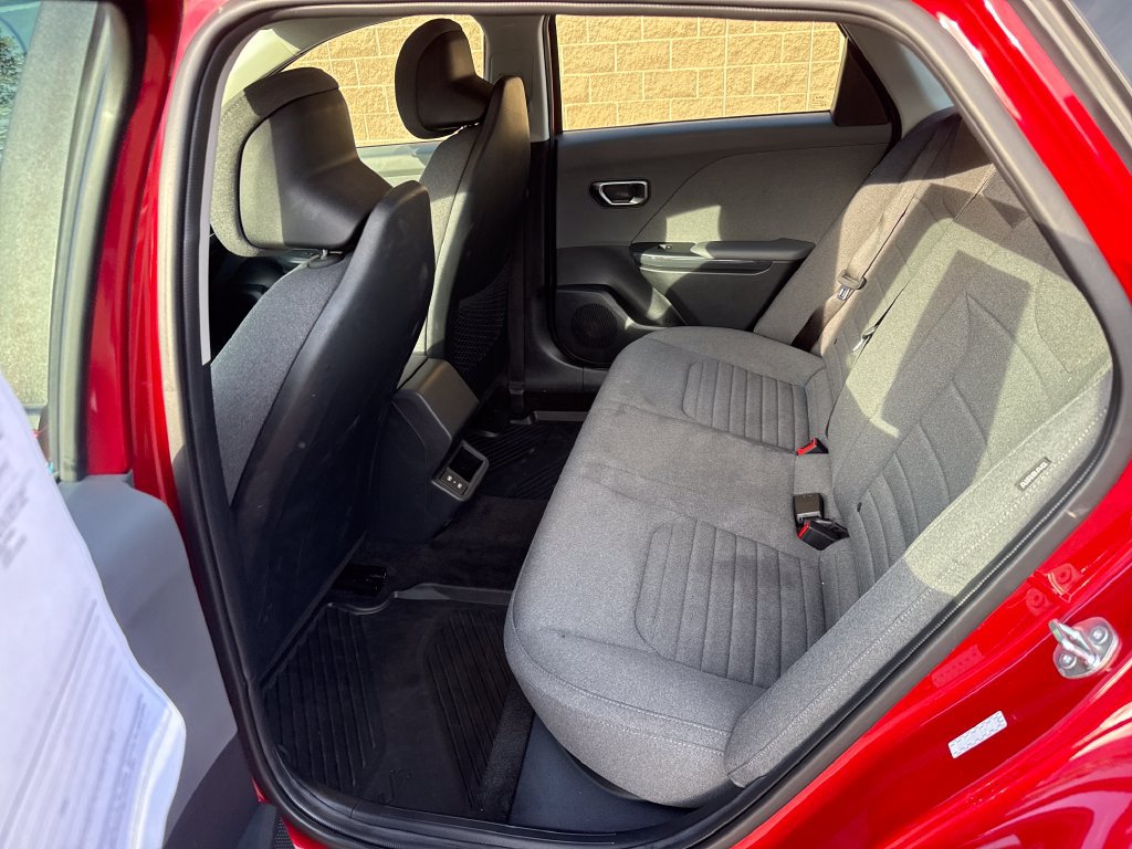 Used 2025 Kia K4 EX FWD image 21
