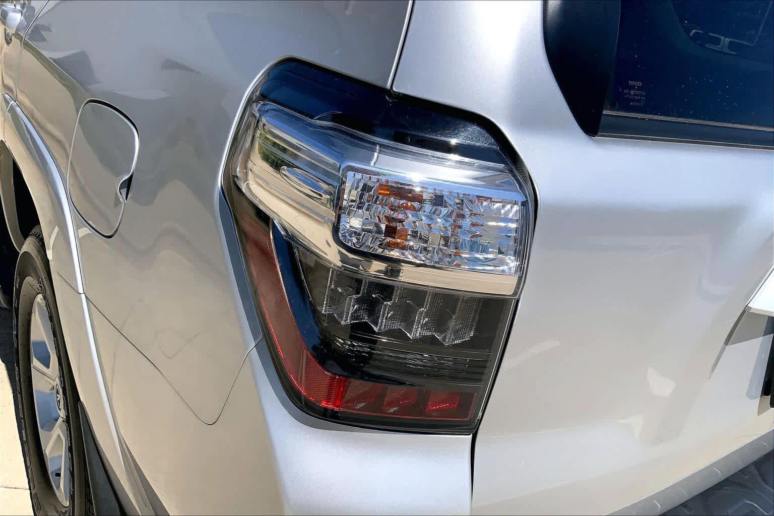 Used 2024 Toyota 4Runner SR5 Premium AWD/4WD image 27