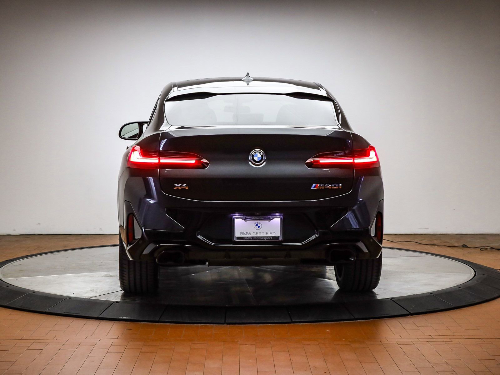 Certified 2023 BMW X4 M40i w/ Premium Package image 4