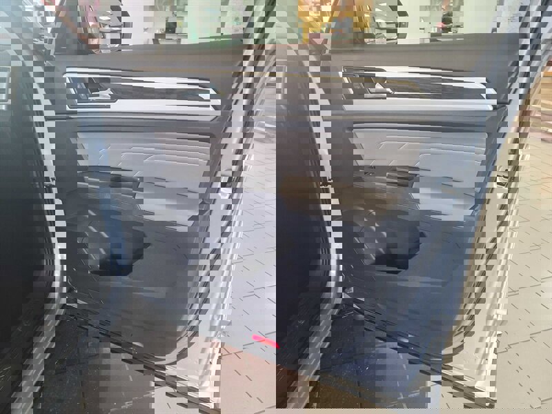 Used 2021 Volkswagen Atlas SE image 17