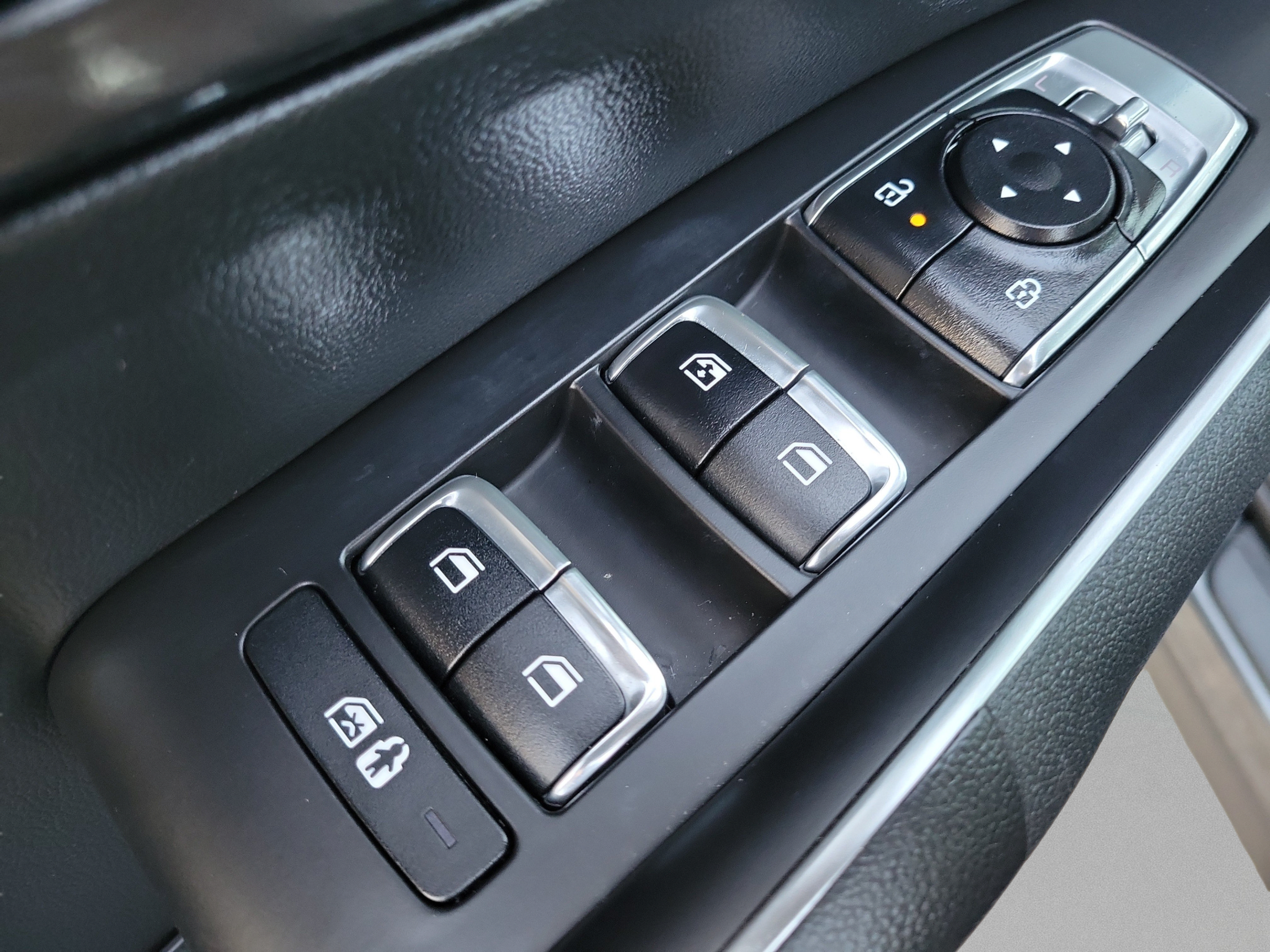 Certified 2024 Kia Sorento S AWD/4WD image 14