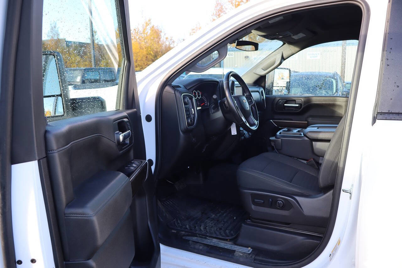 Used 2023 Chevrolet Silverado 2500 LT image 10
