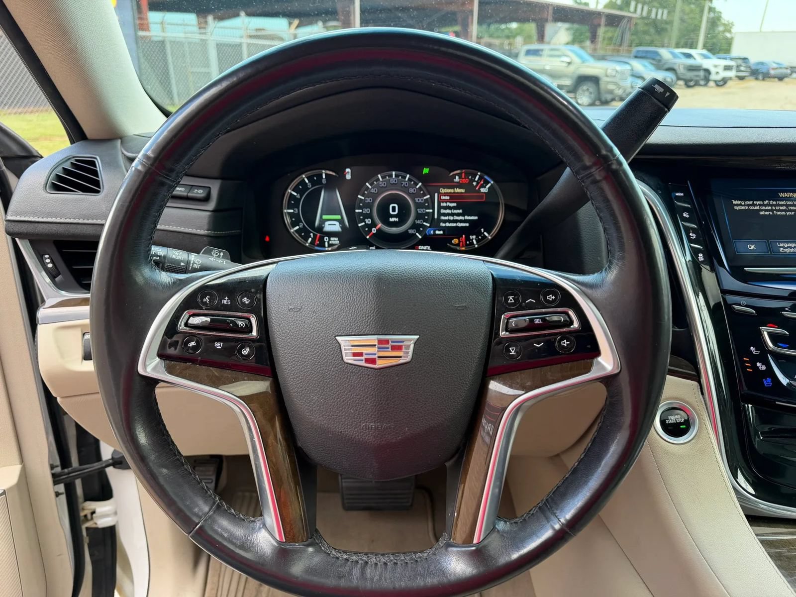 Used 2018 Cadillac Escalade ESV Luxury RWD image 13