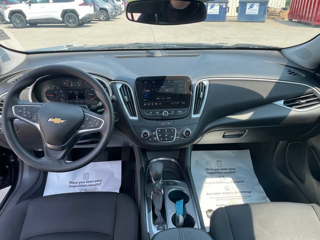 Used 2025 Chevrolet Malibu LT FWD image 22
