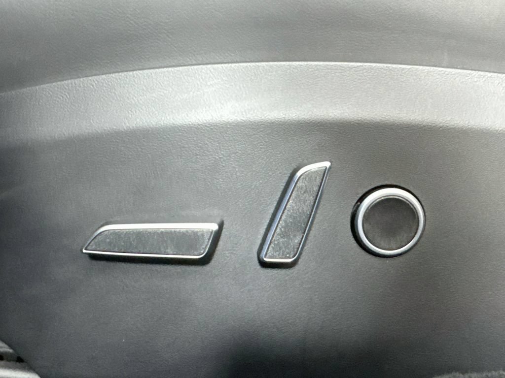 Used 2023 Tesla Model S Plaid AWD/4WD image 16