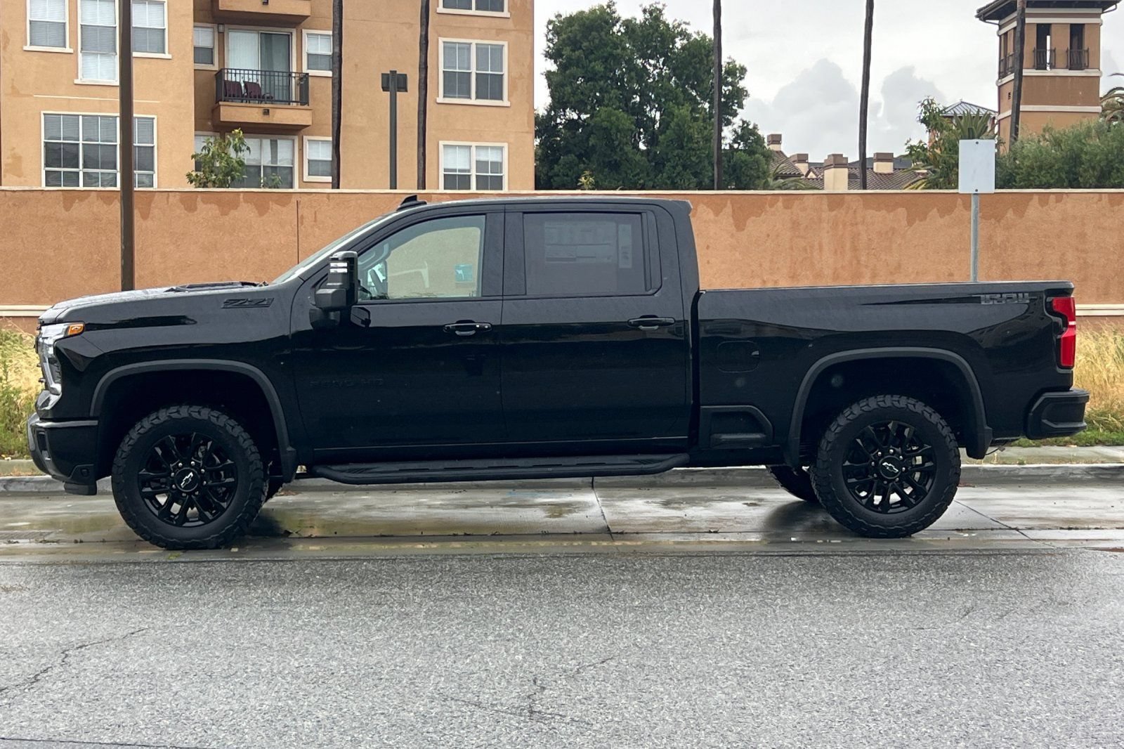 New 2026 Chevrolet Silverado 2500 LTZ w/ LTZ Plus Package AWD/4WD image 7