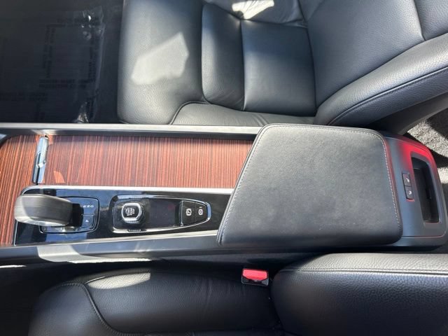 Certified 2024 Volvo S60 B5 Plus w/ Climate Package AWD/4WD image 28