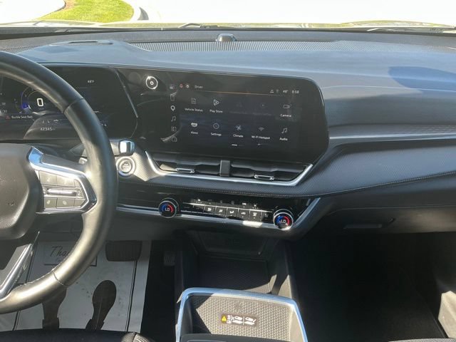 Used 2025 Chevrolet Equinox LT w/ Convenience Package II FWD image 25