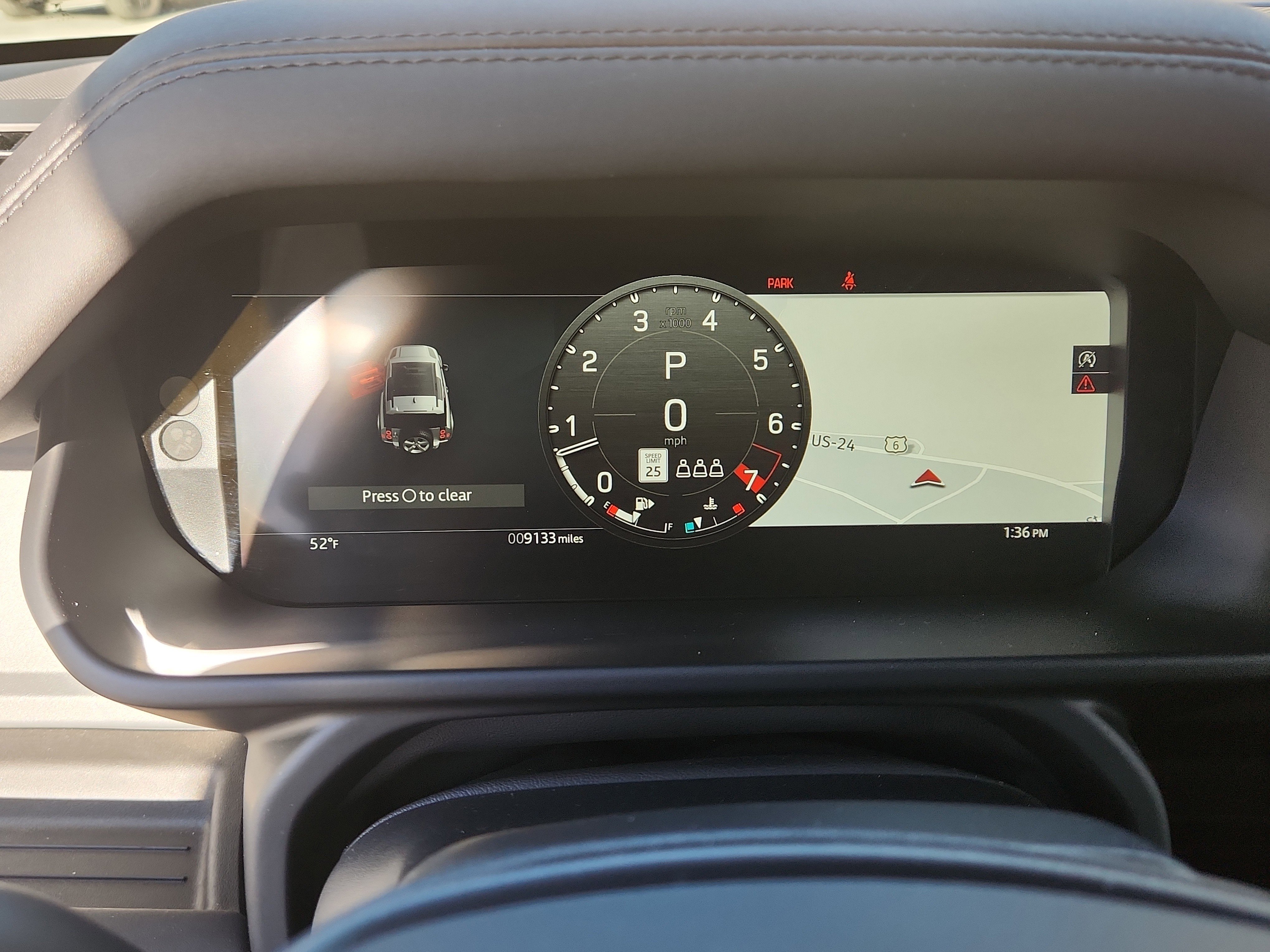 Used 2025 Land Rover Defender 90 S image 25