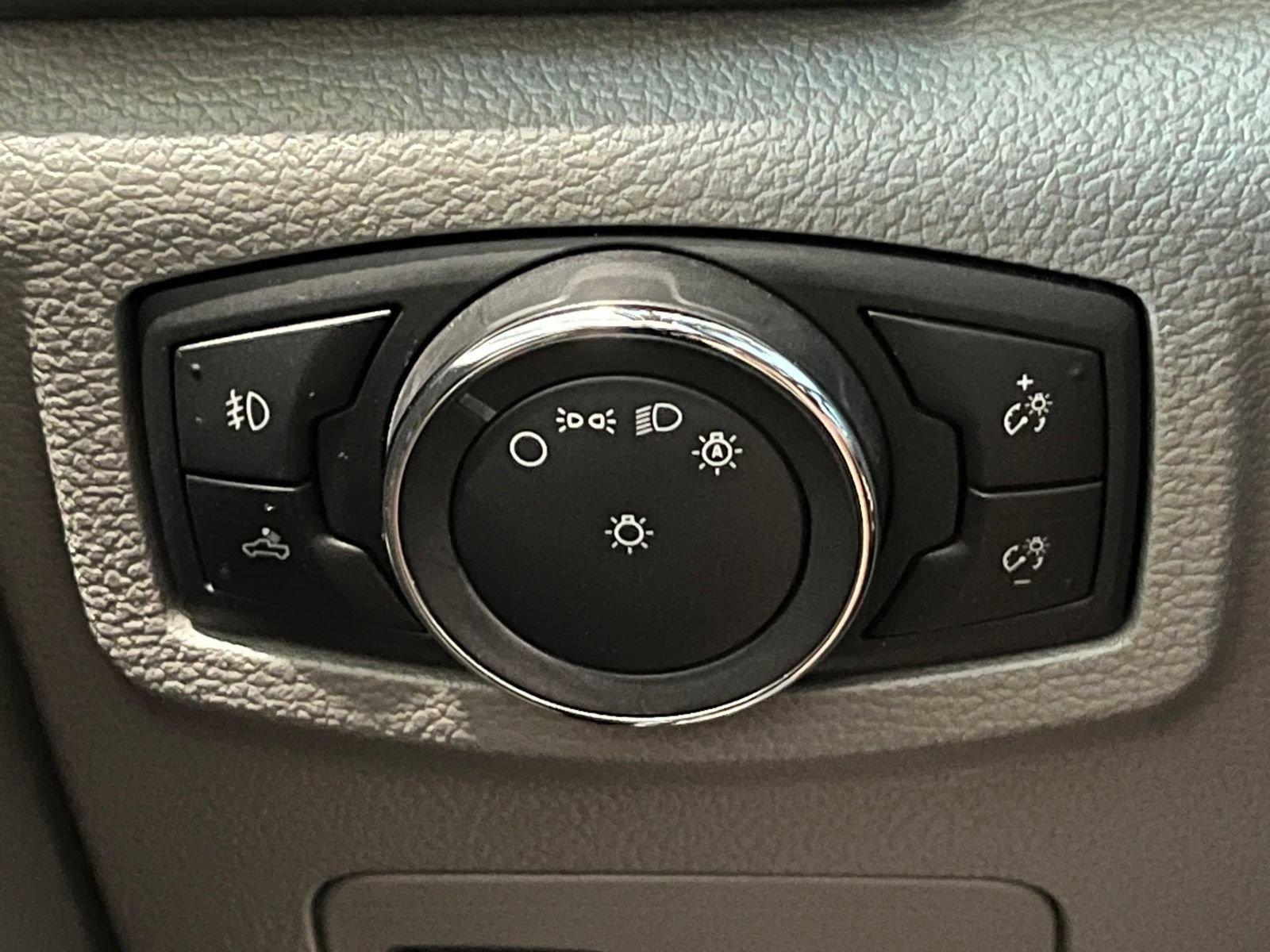 Used 2018 Ford F150 XLT AWD/4WD image 33