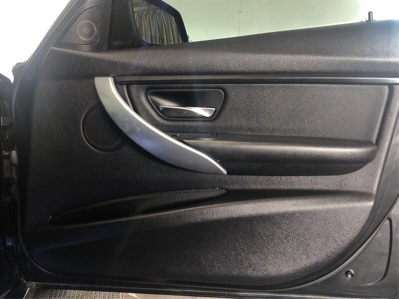 Used 2015 BMW 328i Sedan RWD image 18
