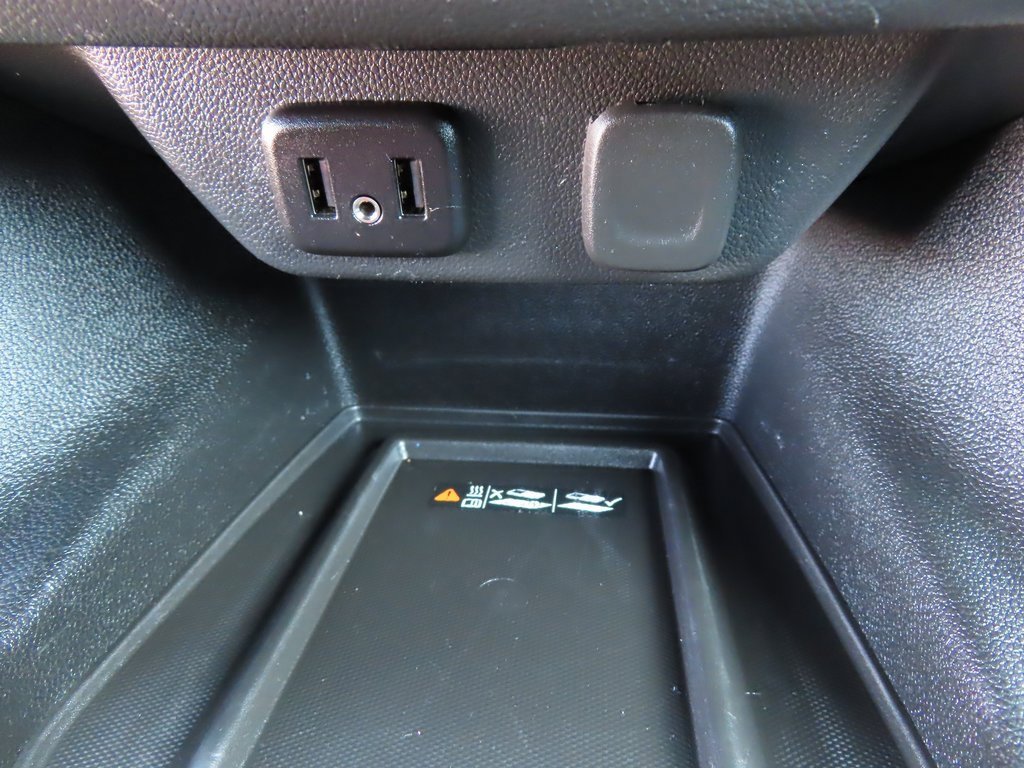 Certified 2022 Chevrolet Traverse LT w/ LPO, Floor Liner Package image 8