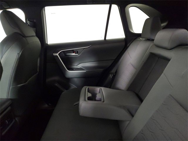Used 2024 Toyota RAV4 SE image 13