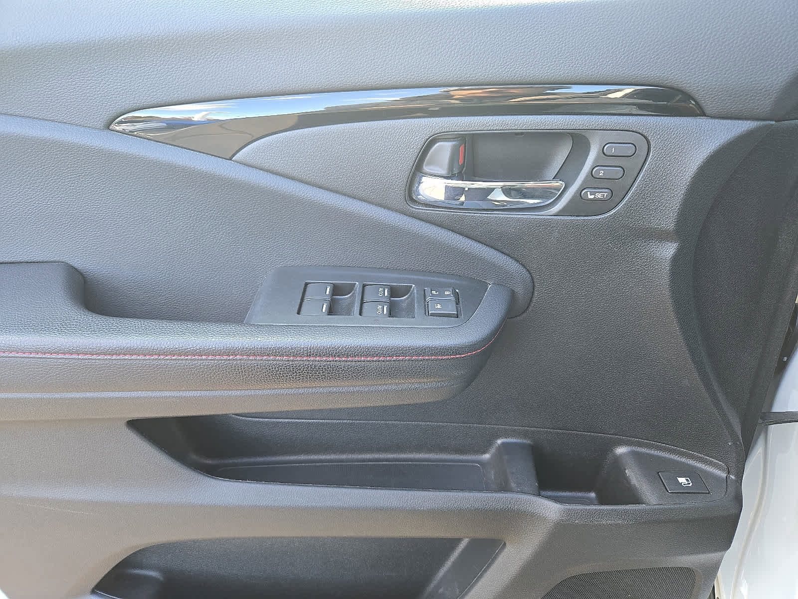 Used 2022 Honda Ridgeline Black Edition image 14